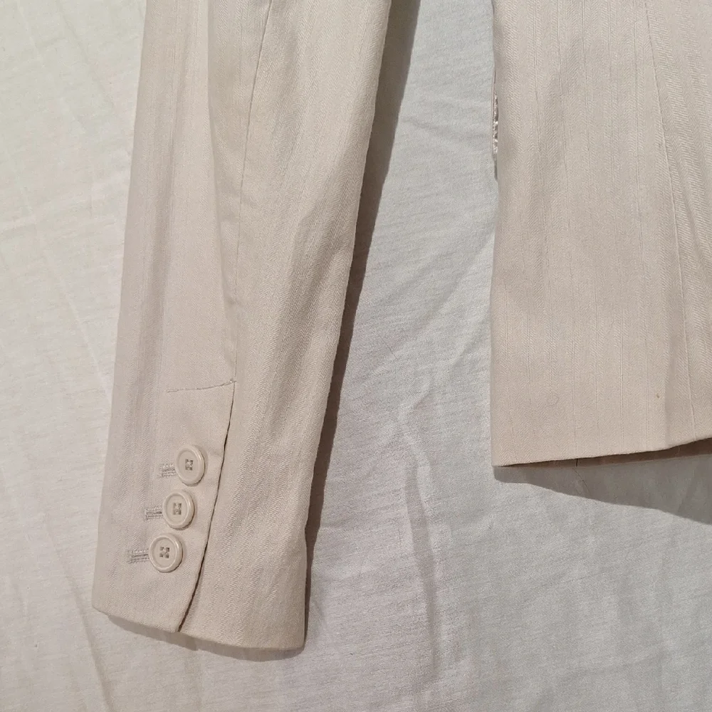 3/$20-GAP Beige Cotton Blazer, Sz 4, NWOT - Picture 11 of 15